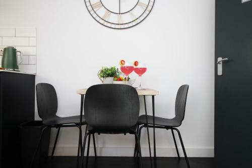 Aneurin House By Staybc