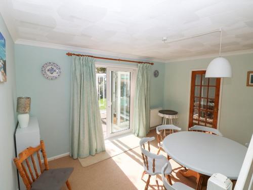 18 Polvella Close