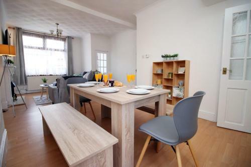 Ailesbury House By Staybc