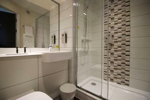 Silurian Hotel By Staybc Double Room