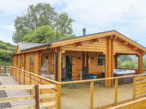 Manor Farm Lodges - Red Kite Lodge