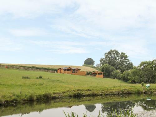 Manor Farm Lodges - Red Kite Lodge