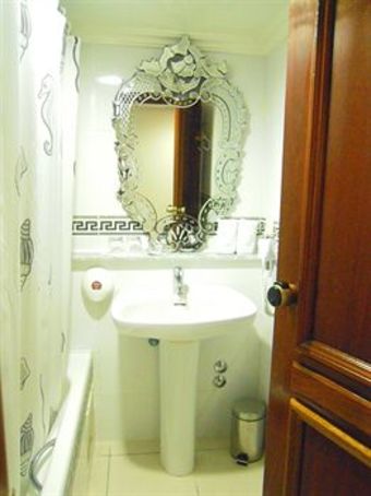 Majliss Hotel