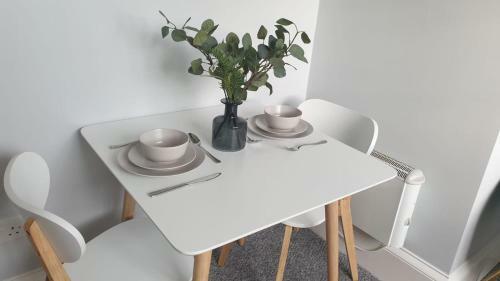 Cosy Luxe 1 Bedroom Apartment Cowley