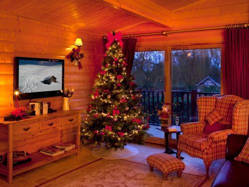 Cherbridge Lodges - Riverside Lodges, Short Lets (Business Or Holidays)