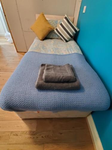 Stylish 3 Bed House With Garden Free Parking