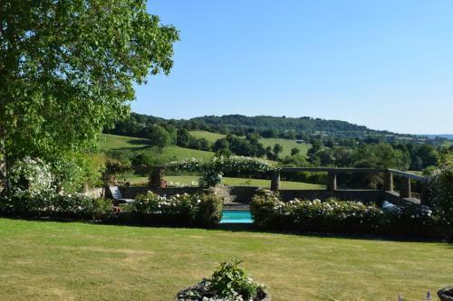 Under The Walnut Tree - Shepherds Hut