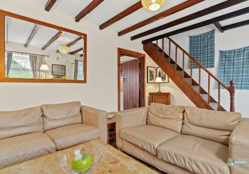 1 Lambston Cottage