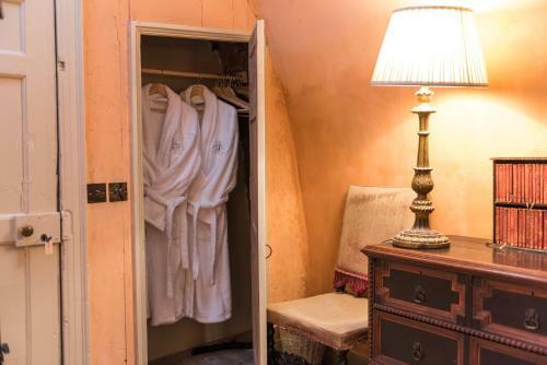 Queen Mary's Chamber