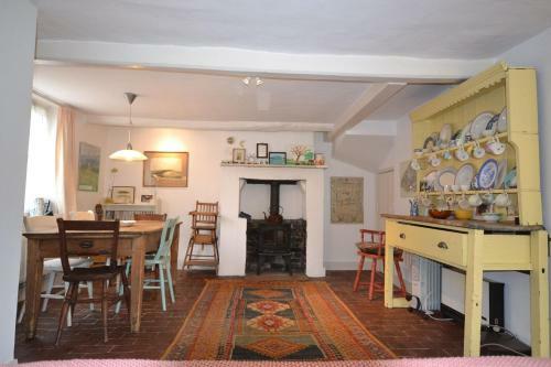 Downgate Villa, Petersfield