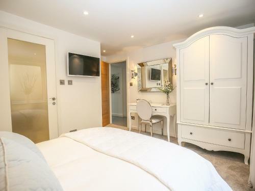 Shutts House Garden Apartment