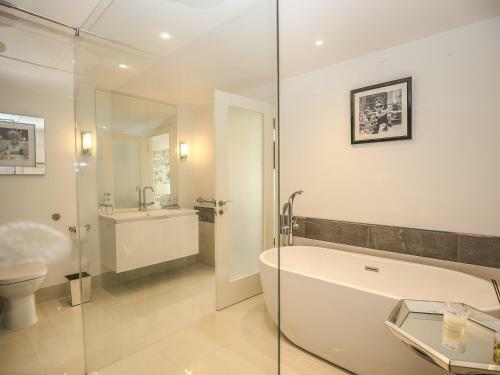 Shutts House Garden Apartment