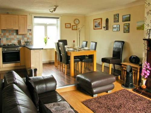 Mulgrave Cottage