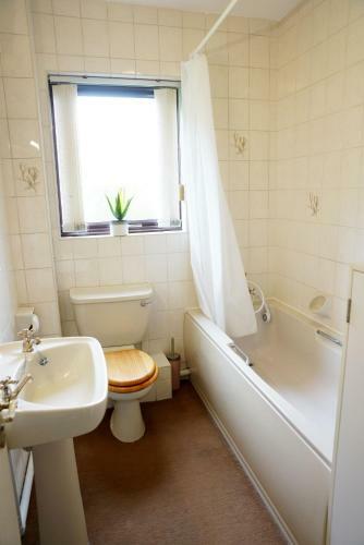 18 Parkgate Dreams Unlimited Serviced Accommodation- Sloughheathrow
