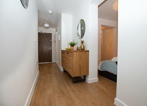 Modern 1 Bedroom Apartment In City Centre