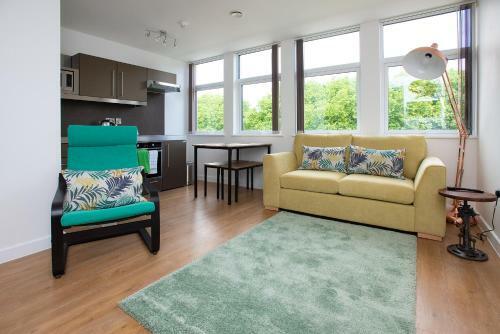 Modern 1 Bedroom Apartment In City Centre