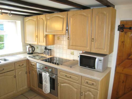 Macbeth Cottage - Sleeps Up To 6 - Hot Tub