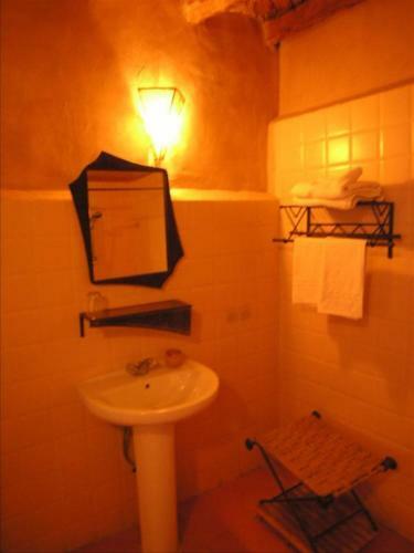 Bed & Breakfast Kasbah Ait Ben Moro