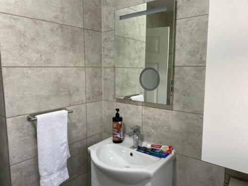Washington's Hidden Gem Amethyst 3 Bedroom House