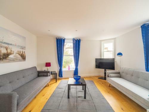 St Johns Road Apartments Perfect Location