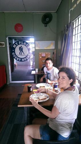 Hostal My Place Guest House
