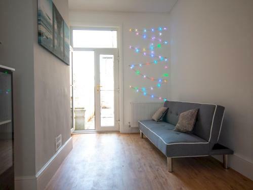 A Windsor Dream Home! Stylish And Roomy!
