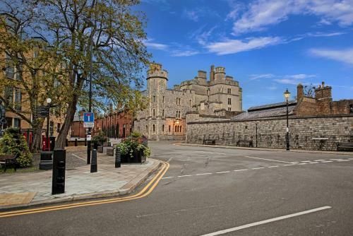 Elegant Windsor Apartment Close To Castle