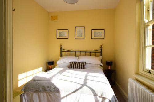 14 St Saviours Place, York