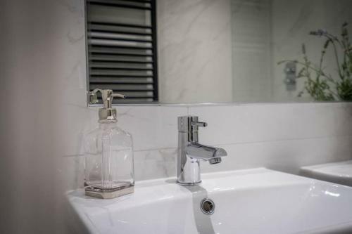 Bootham Contemporary Apartment - Free Parking Included