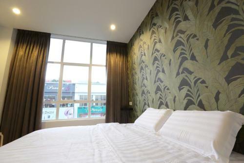 1 Hotel Taman Connaught