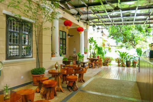 Hotel Paloma Inn