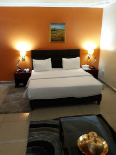 Hostal Room In Apartment - Tomreik Hotel Accra