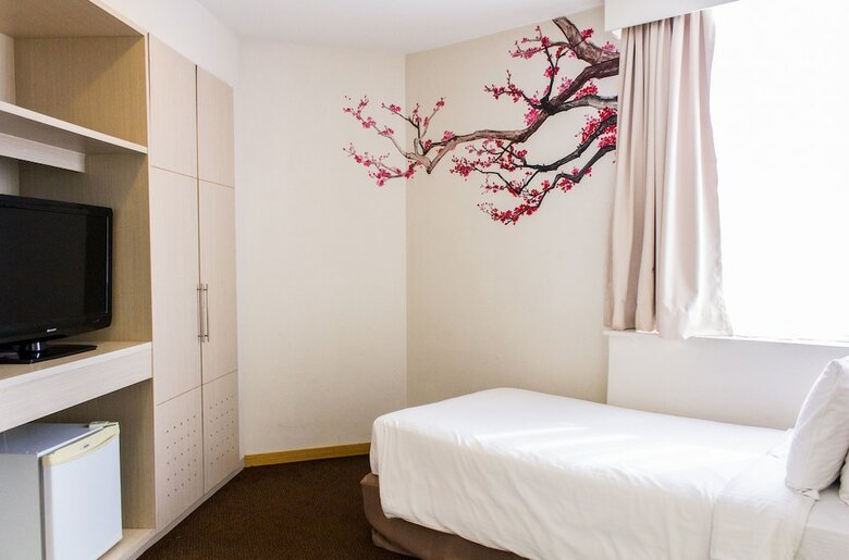 The 5 Elements Hotel