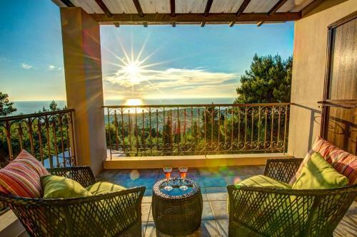 Agrilias Villa Sleeps 6 Pool Air Con Wifi