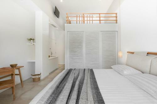 Hotel Arco Solium Suites