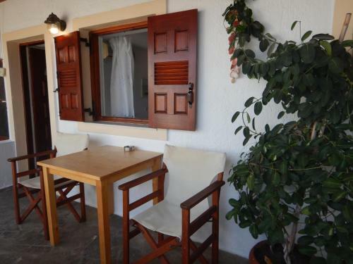 Bed & Breakfast Christos Rooms Milos