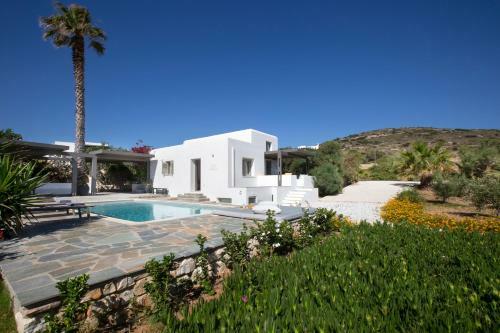Villa Aphrodite � Elegant Villa, Sea Views, Designer Renovation