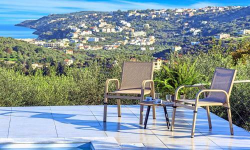 Cretan Family Villa Heated Pool