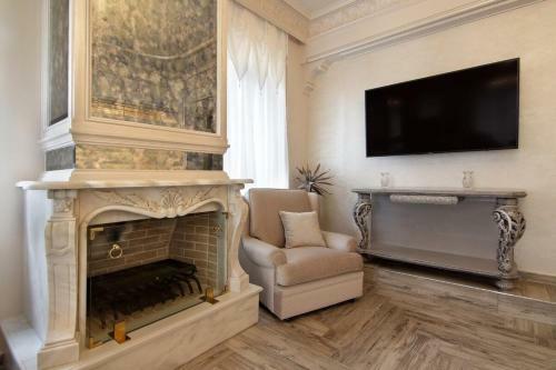 Black Diamond Luxury Villa Anavyssos In Athens