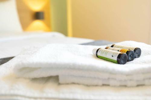 Toni's Fantastic Central 2bd Apartment!