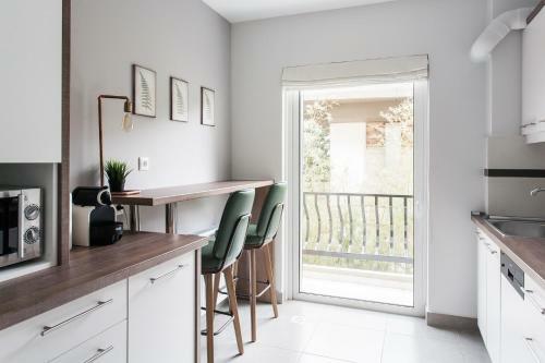 Modernized & Spacious 2bd Apartment In Chalandri By Upstreet
