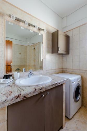 Convenient 2bd Apartment Close To Olympic Stadium By Upstreet