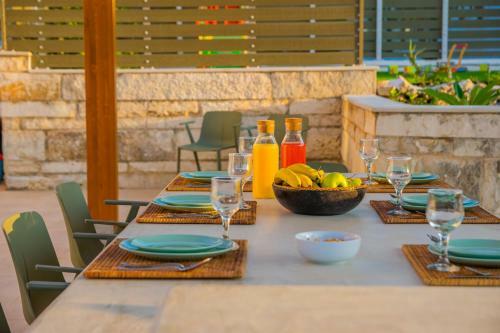 Estella Villa With Pool, Children Area, Bbq & Magnificent Views!