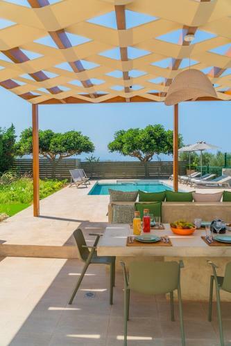 Estella Villa With Pool, Children Area, Bbq & Magnificent Views!