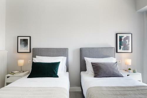 Minimal 2bd Apartment With Lycabettus View By Upstreet