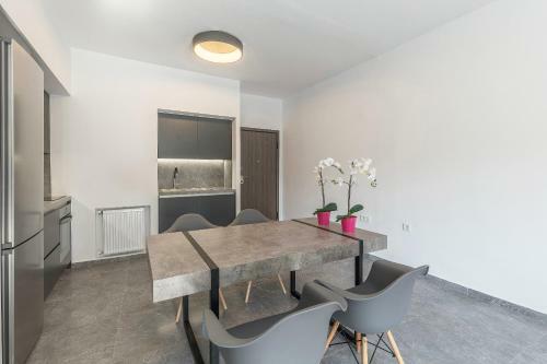 Winsome City Apartment