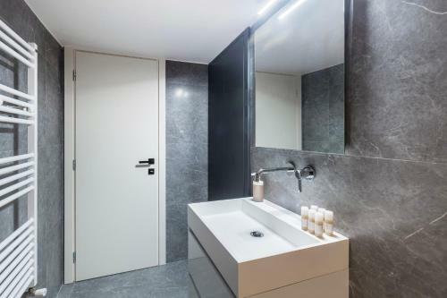 Winsome City Apartment