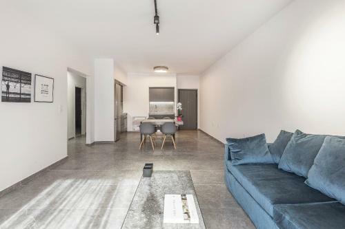 Winsome City Apartment