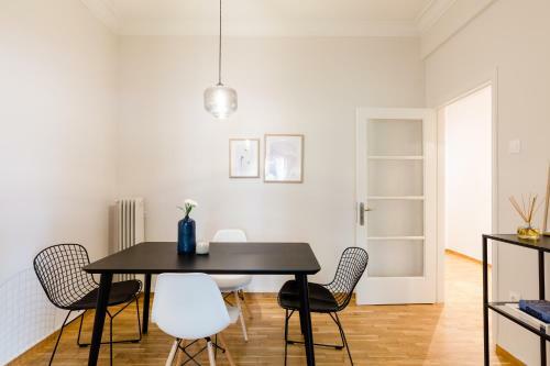 Acropolis Heart 2bd Apartment In Plaka By Upstreet
