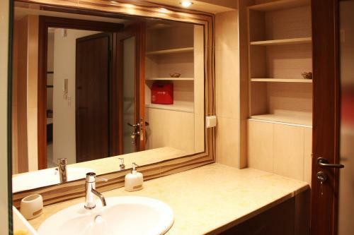 Apartamento Studio In Pagkrati Close To Euaggelismos Metro